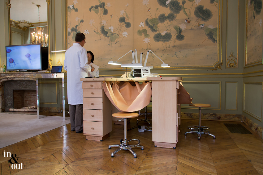 atelier de haute joaillerie Van Cleef and Arpels Paris photo par Nicolas Brulez
